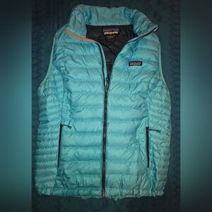 Patagonia Women's XL Light Blue Puffer Vest
